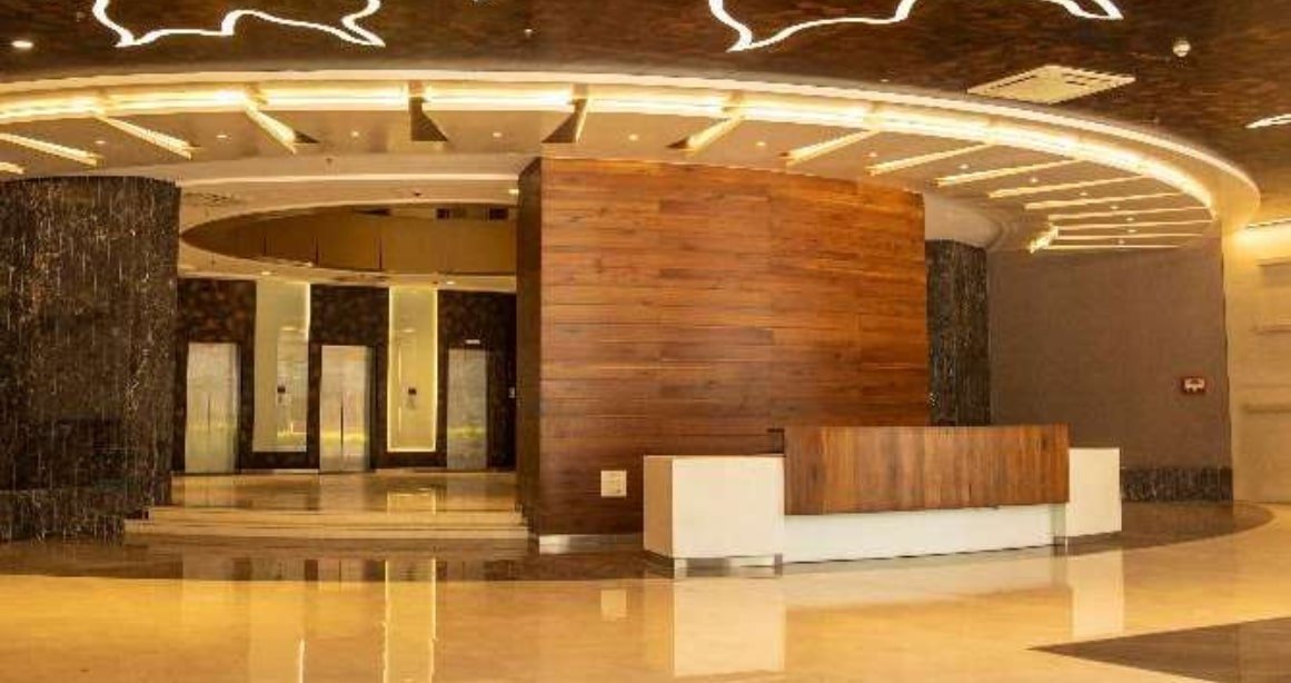 Arihant-Aura-Amenities-Grand-Entrance-Lobby-Thane-Belapur-Rd-Turbhe-MIDC