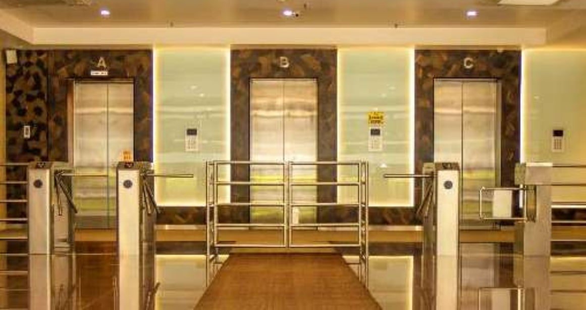 Arihant-Aura-Amenities-Lift-Lobby-Thane-Belapur-Rd-Turbhe-MIDC