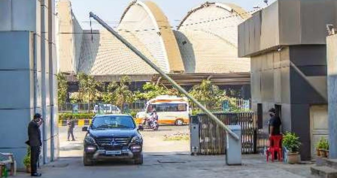Arihant-Aura-Amenities-Main-Entrance-Thane-Belapur-Rd-Turbhe-MIDC